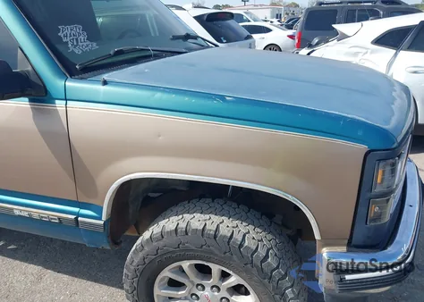 1997 GMC Sierra 1500 Sl Wideside z USA, uszkodzony, nr VIN 1GTEK14R4VZ525807